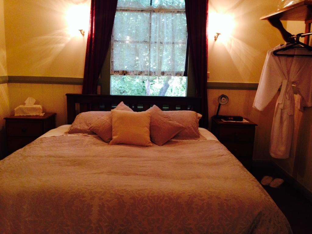 Secrets Hideaway Bed & Breakfast Blackheath Room photo